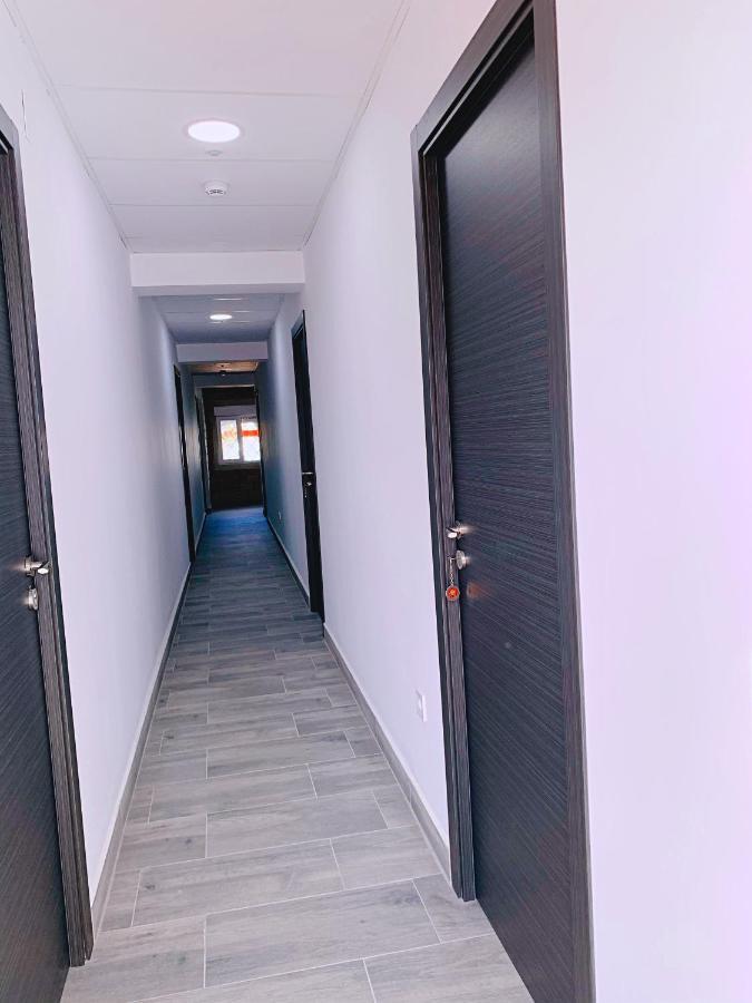 Hostal El Castillo อัลกาลา เด กัวไดรา ภายนอก รูปภาพ